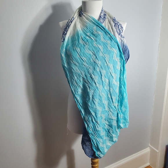 Scarf - Picture 2 of 3